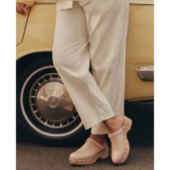 J. Crew Shoes - J. Crew Convertible Leather Studded Clogs in luxury Camel Bone Size 6.5 ~ New